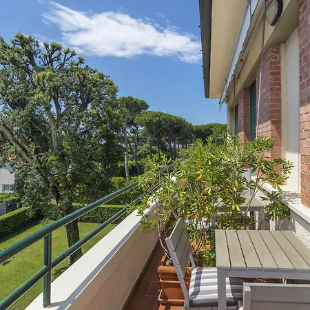 Hotel Villa Edera Marina di Pietrasanta Exterior photo